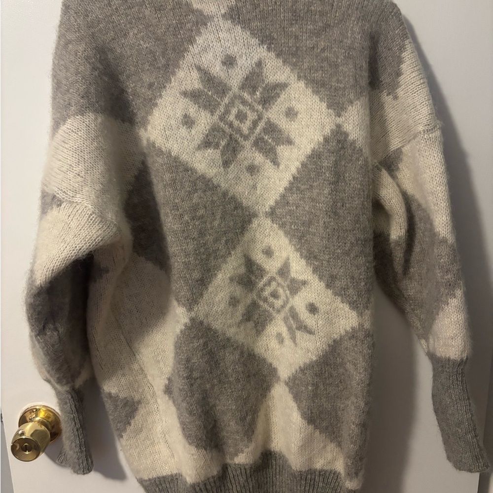 Vintage Hilda Ltd 100% Wool Neutral Knit Sweater Made in Iceland